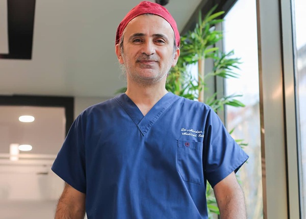 Foto de Dr. Merdan Çelik